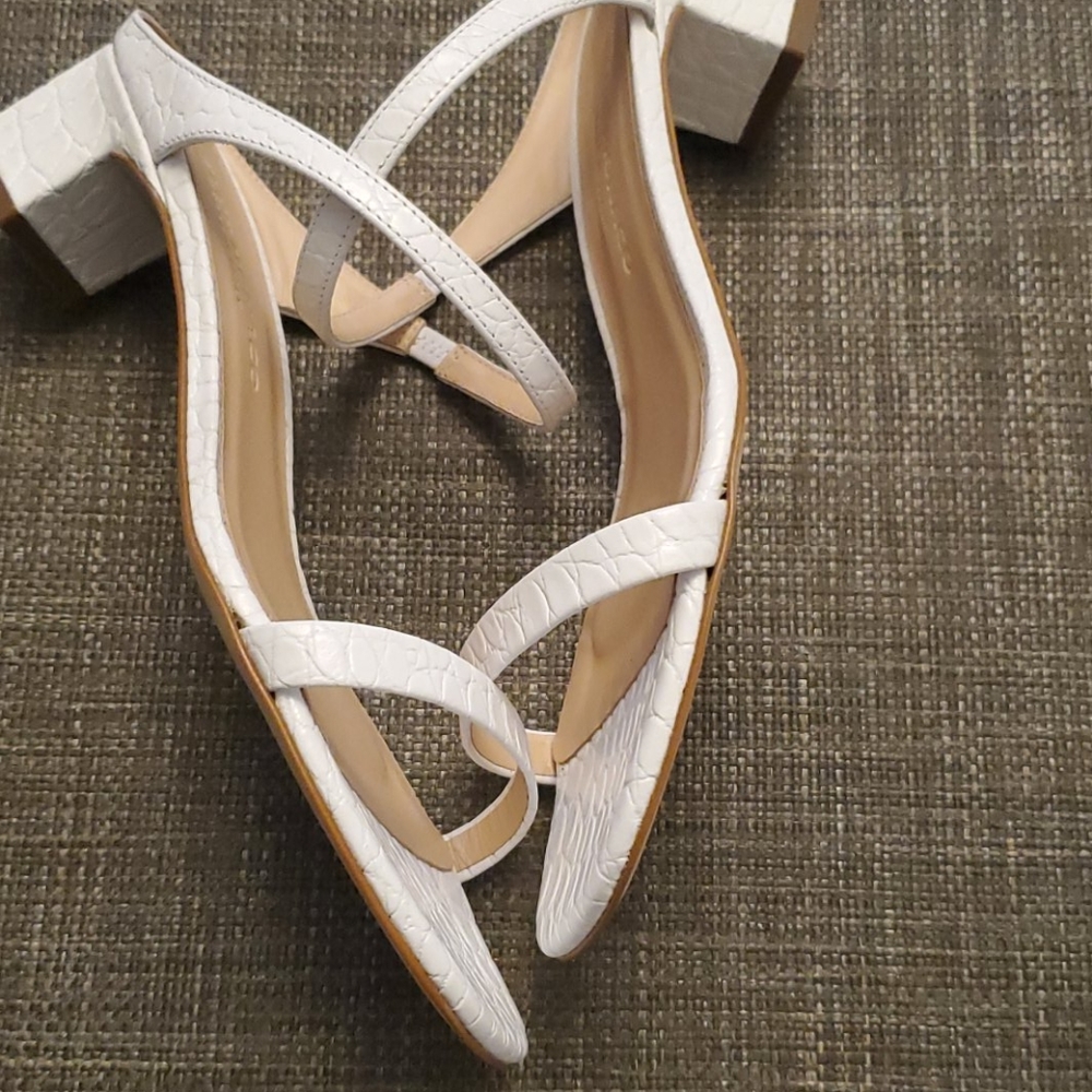 Club Monaco Marnee White Slide Sandals | Size 6 | NIB Women’s Resort Ready Shoes - Picture 4 of 11